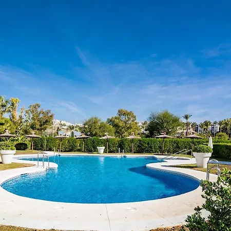 Lejlighed Gh-modern 2 Bed With Pool In